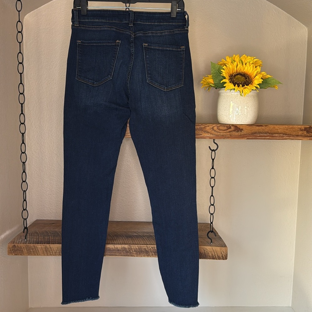 Madison Astor midrise skinny ankle jeans with frayed-hem, size 8/29, dark blue - Picture 10 of 16